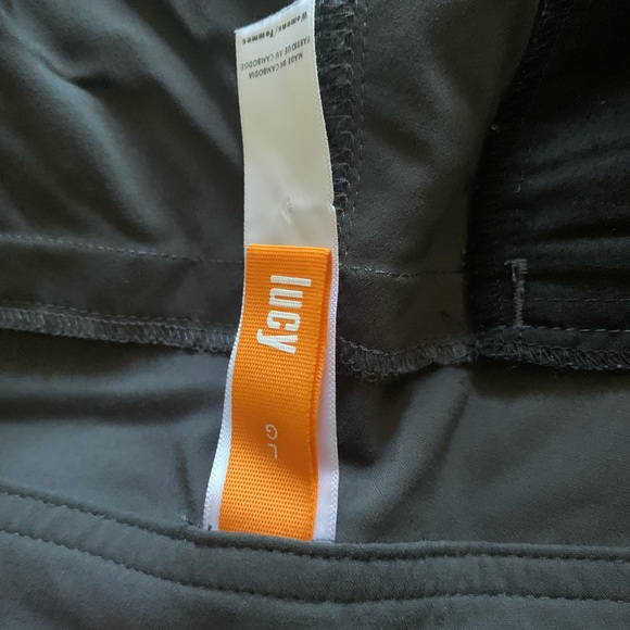 Lucy Bermuda Short - Picture 4 of 5